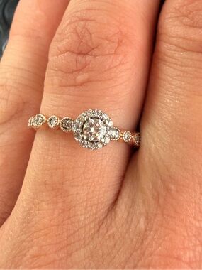 💫10KT Rose Gold Halo Natural Diamond Ring Sz7💫